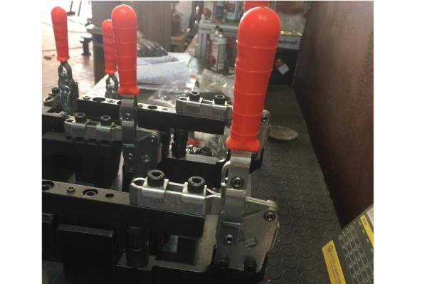 TOGGLE CLAMP 1210 UD 